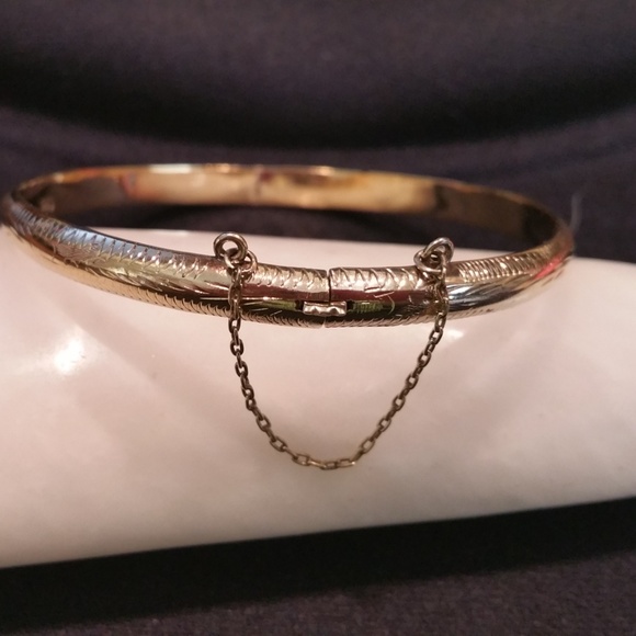 Sterling Bangle washed in Gold - Picture 6 of 8